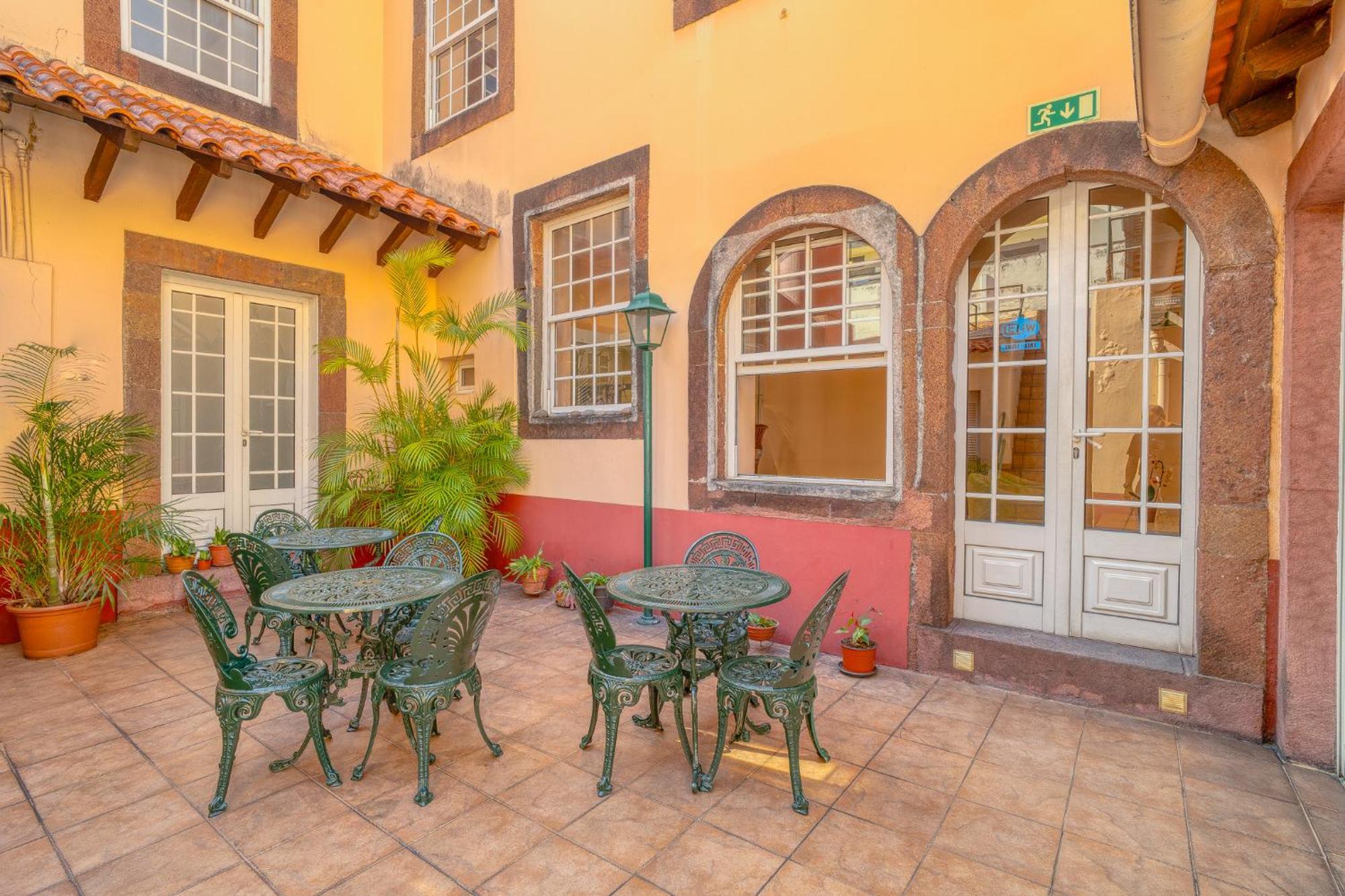 O Cantinho Da Mariazinha Funchal  Luaran gambar